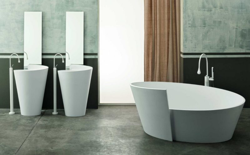 Anahita bathtub and Kon free-standing sink, Mastella Design